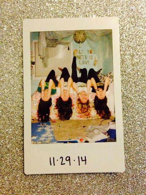 best friend polaroid pictures-- a must for when I'm home! Polaroid Camera Ideas, Poloroid Pictures, Photo Polaroid, Polaroid Photography, Polaroid Pictures, Polaroid Photos, Bff Pictures, Wedding Mood Board, Best Friend Goals