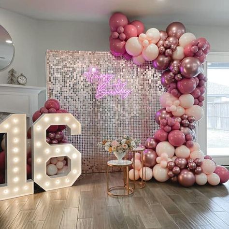 24 Sweet 16 Birthday Party Decor Ideas - Lady Celebrations Sweet Sixteen Sign In Ideas, Sweet 16 Party Table Ideas, Sweet 16 Party Ideas December, Super Sweet 16 Party Ideas, Sweet 16 Event Ideas, Sweet 16 Arch Ideas, Sweet 16 Outdoor Decorations, Girly Sweet 16 Themes, Sweet 16 Elegant Party Ideas