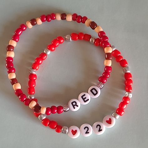 22 Taylor Swift Bracelet, Friendship Bracelets For 2, 22 Bracelet Taylor Swift, Taylor Swift Frenship Braclets, Seed Bead Bracelets Taylor Swift, Taylor Swift Themed Bracelets, Bracelet Taylor Swift Ideas, Cute Taylor Swift Bracelets, Taylor Swift Brackets