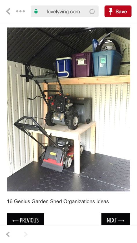 Rifacimento Garage, Shed Organisation, Wooden Garage Shelves, Officine In Garage, Diy Garage Door Insulation, Diy Garage Work Bench, Garage Workshop Layout, Garage Storage Inspiration, Diy Garage Storage Cabinets