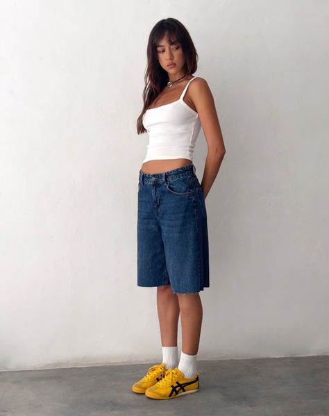 Roomy Mid Rise Long Jorts in Mid Blue Used - XXL Vintage Shorts Outfit, Long Shorts Outfits Women, Long Jean Shorts Outfit, Long Denim Shorts Outfit, Summer Outfits Amazon, Summer Outfits Alt, Summer Outfits Aesthetic Vintage, Casual Summer Outfits For School, Short Women Outfits