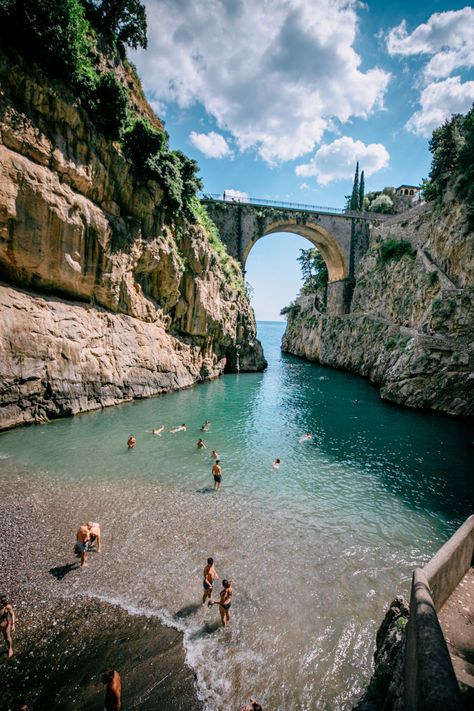 Amfi Coast Italy, Amalfi Coast Italy Photo Ideas, Things To Do In Amalfi Coast, Italy Riviera, Amalfi Coast Honeymoon, Amalfi Coast Boat, Amalfi Coast Beach, Almafi Coast Italy, Italy Boat