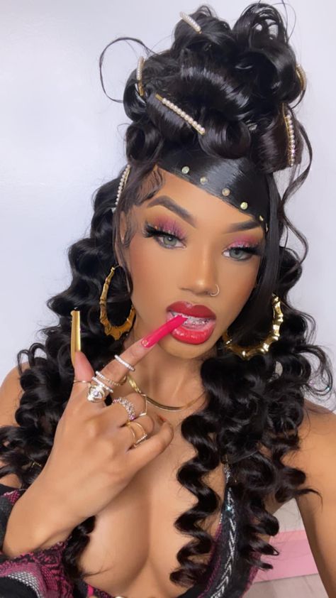 #hair #hairstyles #longnails #facebeat #slayed Hairstyles With Weave Ponytail, Braided Hairstyles With Weave, Braided Hairstyles Ponytail, Ponytail Weave, Hairstyles With Weave, Black Hair 90s, Colored Weave Hairstyles, Exotic Hairstyles, Frontal Wig Hairstyles