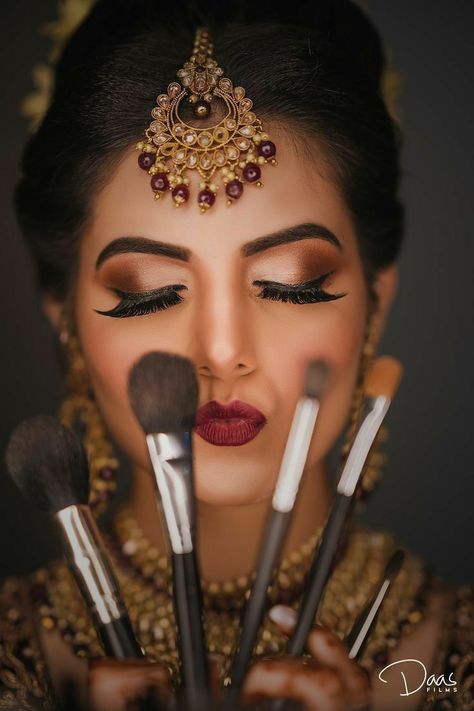 Pastel, Brides Indian, Makeup Artist Course, Makeup Poster, Makeup Indian, Beauty Salon Posters, Indian Bride Poses, Indian Bride Photography Poses, Bride Photos Poses