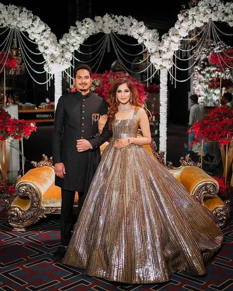 Indian couple Sangeet Outfit For Couple Indian, Indian Bride Gown Receptions, Engagement Indian Couple, Sangeet Outfit Bridal And Groom, Sangeet Gown For Bride, Reception Look For Indian Couple, Couple Shadi Dress, Reception Look Bride And Groom Indian, Engegment Dresses For Groom