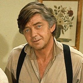 Waltons Tv Series, Famous Child Actors, Ralph Waite, The Waltons Tv Show, Real Mccoys, Tv Dads, Age Of Innocence, The Waltons, John Boy