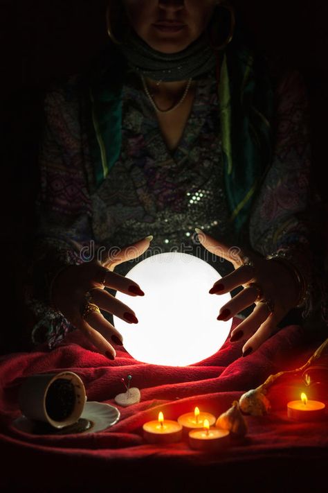 Crystal Ball Fortune Teller, Hands Over Crystal Ball, Magic Ball Aesthetic, Fortune Teller Painting, Fortune Teller Theme Party, Fortune Teller Photoshoot, Fortune Telling Aesthetic, Crystal Ball Hands, Old Fortune Teller