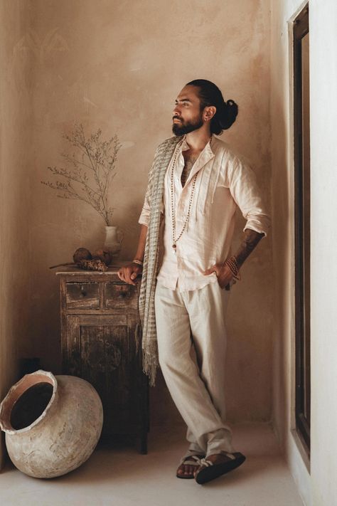 Male Earth Tone Outfits, Men’s Linen Shirt Outfit, Linen Clothing Men, Mediterranean Outfit Men, Boho Outfits For Men, Men’s Linen Outfit, Boho Fashion Men, Bohemian Mens Fashion, Mens Boho Fashion