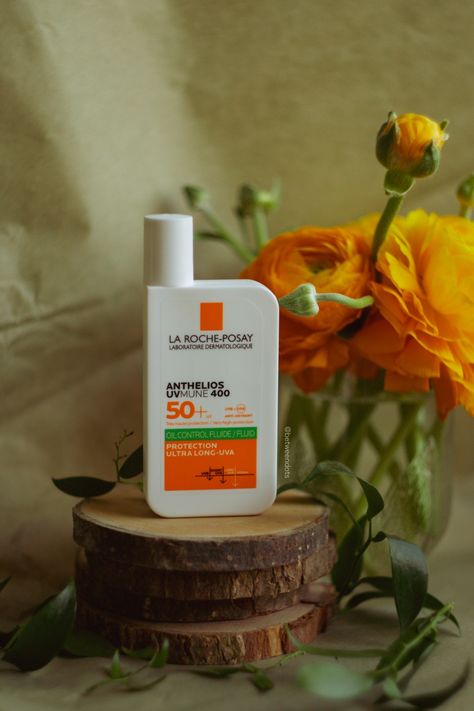 La Roche-Posay Anthelios line is one of the hottest suncare lines in the beauty industry. When I saw that LRP sells UVMune 400 in Europe, I had to order La Roche-Posay Anthelios UVMune 400 Oil Control Fluid SPF50+ since it's free from niacinamide - an ingredient that many people search for, but if you've got sensitive skin just like I do, it might cause you more problems than you expect. Is La Roche-Posay Anthelios UVMune 400 Oil Control Fluid SPF50+ your next sunscreen? La Roche Posay Anthelios Uvmune 400, La Roche Posay Sunscreen Anthelios, Laroche Posay Sunscreen, La Roche Posay Aesthetic, La Roche Posay Skincare, Laroche Posay, La Roche Posay Sunscreen, Italian Souvenirs, Types Of Skin