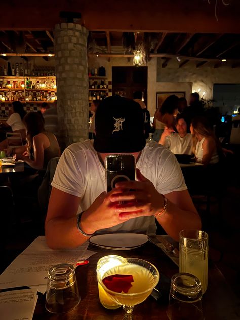 Dinner With Bf Aesthetic, Dinner Date Astetic, Dinner Boyfriend Aesthetic, Dinner Date Photos Instagram, Cooking Dinner With Boyfriend Aesthetic, Couple At Dinner Aesthetic, Cool Boyfriend Aesthetic, Dinner For One Aesthetic, Night In With Boyfriend