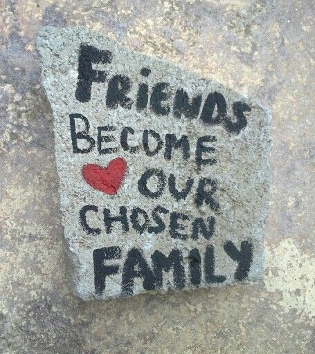 Friends become our chosen family ♥ Sometimes Home Is A Friend Group, Chosen Family Quotes, Group Of Friends Quotes, Friends Who Are Family, Choices Quotes, Real Family, Chosen Family, Fav Quotes, Friend Group