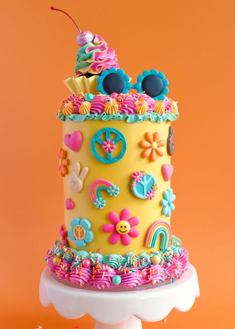 Diy Groovy Cake, Fourever Groovy Birthday Party Cake, Groovy Two Birthday Cake, 9 Birthday Cake Girl, Cakes For Girls Birthday Kids, 60s Theme Cake, Birthday Cake For Girls Kids Cute, Groovy Party Cake, Groovy Theme Cake