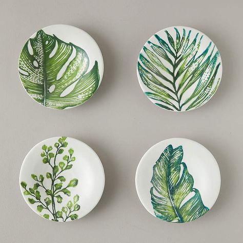 Tropical Leaf Dessert Plates, Set of 4 Pottery Painting Leaf Design, Tropical Pottery Painting, Leaves Pottery Painting, Leaf Pottery Painting, Pottery Painting Ideas Leaves, Ceramic Wall Plate, Wall Plates Painting Ideas, Pottery Painting Leaves, Pottery Plates Painting Ideas