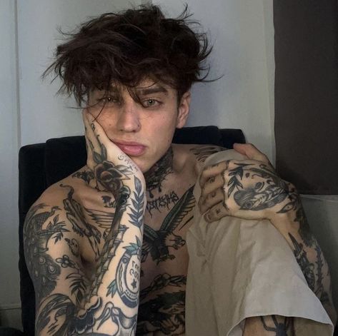 Rodzina Monet Tony, Fake Boyfriend Snapchat Pictures, Oc Details, Tony Monet, Misha Lare, Aaron Liebregts, Punk 57, Russian Roulette, Grunge Guys