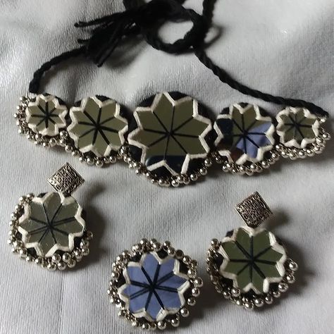 Patchwork, Mirror Necklace For Navratri, Mirror Ornaments For Navratri, Mirror Work Set Design, Navratri Special Handmade Jewelry, Fabric Finger Ring, Navratri Set Design, Mirror Work Belt Design For Navratri, Mirror Work Necklace For Navratri