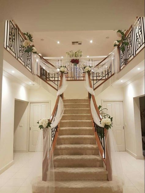 Wedding preparation. Staircase decor                                                                                                                                                                                 More Wedding Staircase Decoration, Wedding Stairs, Wedding Staircase, Stairway Decorating, Stair Banister, Staircase Decor, Budget Ideas, Stair Decor, Home Wedding Decorations