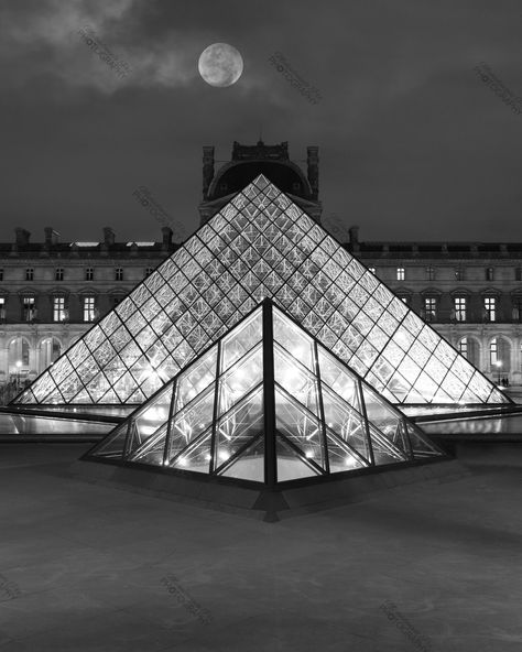 Excited to share the latest addition to my shop: Super moon watching over the Louvre museum in Paris (Black & White / Canvas / Photo Print) https://etsy.me/2WH9l4B #architecturecityscape #supermoon #moon #louvre #paris #diamonds Moon Watching, Museum In Paris, Photo Print Sizes, The Louvre Museum, Paris Black And White, Moon Watch, Light Wall Art, Black And White Picture Wall, Night At The Museum