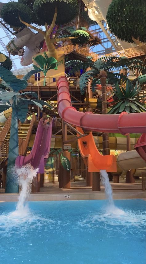 Visit American Dream: Nickelodeon Universe & DreamWorks Water Park Island H2o Water Park, Indoor Water Park Aesthetic, Water Park Indoor, Water Park Preppy, Water Parks Aesthetic, Preppy Water Park, Things To Do In Pool, Aqua Park Aesthetic, Water Park With Friends