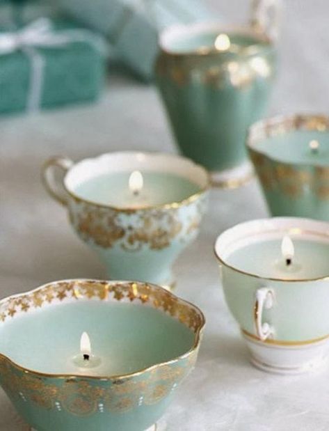 Tea Cup Candles Diy, Old Fashioned Wedding, Wedding Photography Bridal Party, Vintage Wedding Favors, Elegant Wedding Centerpiece, Bridal Shower Decorations Diy, Diy Wedding Dress, Teacup Candles, Vintage Bridal Shower