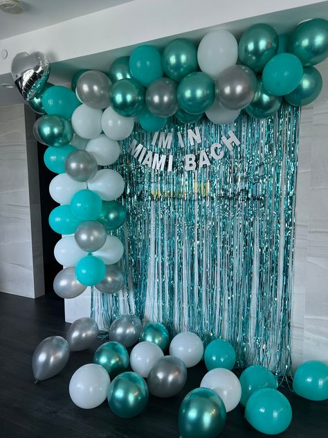 Teal Birthday, Teal Balloons, Teal Party, 18th Birthday Decorations, Happy Birthday Decor, Book Crafts Diy, 21st Birthday Photoshoot, Football Birthday Party, Cute Birthday Ideas