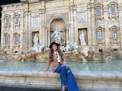 Réplica da Fontana de Trevi em Serra Negra Serra Negra, Selfies, Hotel