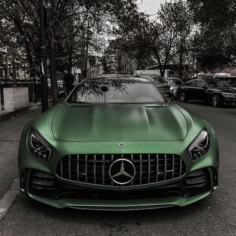 Posh Cars, New Mercedes Amg, Maserati Car, Car Wrap Design, Mercedes Benz Classic, New Mercedes, Mercedes Car, Mercedes Benz Cars, Benz Car