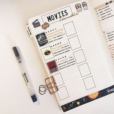 Are you looking for creative movie tracker spreads for your bullet journal? I've rounded up 27 bullet journal movie trackers. Bullet Journal Films, Movie Tracker, Beautiful Dawn, Bullet Journal Key, Bullet Journal Tracker, Bullet Journal Printables, Cadeau Photo, Bullet Journal Notebook, Bullet Journal Books