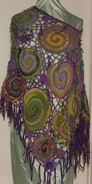 photo Vetement Hippie Chic, شال كروشيه, Gilet Crochet, Poncho Crochet, Credit Card Application, Shawl Crochet, Form Crochet, Poncho Pattern, Crochet Motifs