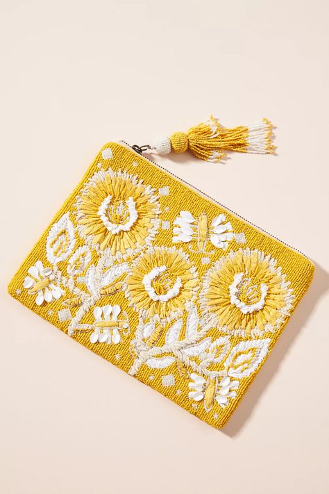 Looks Hippie, Anthropologie Bags, Diy Broderie, Spring Bags, Embroidery Bags, Fabric Bags, Beaded Bags, Mellow Yellow, Eye Necklace