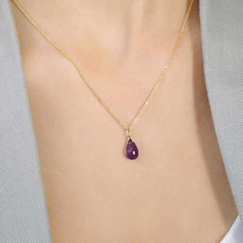Purple Gold Jewelry, Amethyst Jewelry Necklace, Drop Necklace Silver, Purple Stone Necklace, Purple Pendant Necklace, 17th Anniversary, Tear Drop Pendant, February Birthstone Jewelry, February Birthday Gifts
