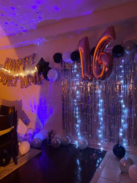 Sweet 16 Bday Themes, Birthday Party Themes Euphoria, Euphoria Sweet 16 Dresses, Party Themes Euphoria, Y2k 16th Birthday Party, Grunge Themed Party, Rockstar Sweet 16, Birthday Themes 18th Party, Birthday Decorations Backyard