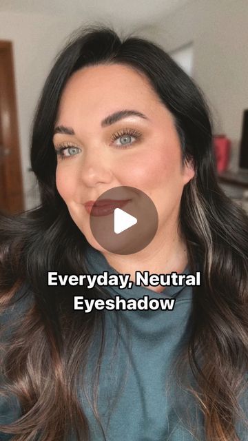 Easy Natural Eyeshadow For Beginners, Neutral Eye Makeup Green Eyes, How To Put On Eyeshadow, Neutral Eyeshadow Tutorial, Best Eyeshadow For Hazel Eyes, How To Put Eyeshadow, Natural Eyeshadow Looks, Easy Eyeshadow, Everyday Eyeshadow