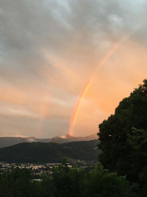 Nature, Sunshine After Rain Aesthetic, Sun After Rain Aesthetic, Sunny Rain Aesthetic, Natalie Aesthetic, Vibey Pictures, Sun After Rain, Pictures Of Weather, Sunshine After Rain