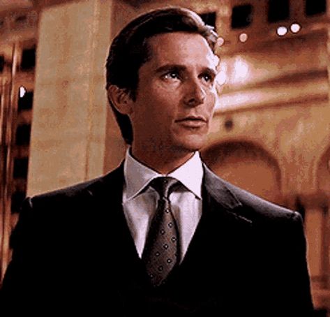 Patrick Bateman Gif, Christian Bale Gif, Christian Bale Batman, Bale Batman, Dr Jonathan Crane, Batman Gif, Chris Bale, Batman Christian Bale, James Gordon