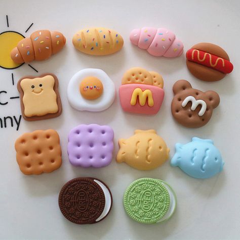 Best sellers – Page 5 – NINI_LOVELY ACC. Buttons Diy, Bread Cookies, Clay Crafts For Kids, Clay Keychain, Biscuit Bread, Tanah Liat, Clay Diy Projects, Clay Crafts Air Dry, Polymer Clay Diy