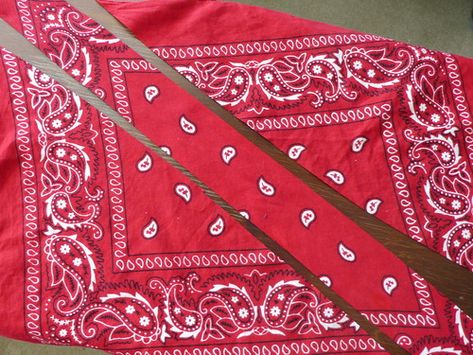 Bandana Headband Tutorial, Bandana Clothing, Bandanna Headband, Bandana Crafts, Bandanas Diy, I Need A Hobby, Headband Tutorial, Bandana Headband, Positive Comments