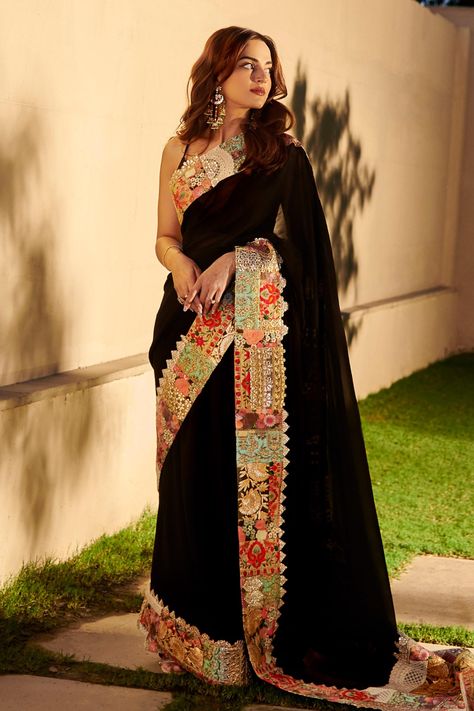 Classy Black Outfits, Black Georgette Saree, Saree Jacket Designs, Varun Bahl, Sari Shop, Satin Bralette, Saree Georgette, Modern Saree, Border Saree