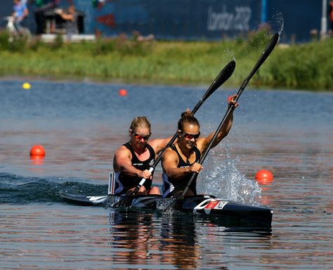 New Zealand kayakers Erin Taylor and Lisa Carrington in the Final of the Kayak Double K2 500m Women Canoe Sprint. Photo / Brett Phibbs Kayaks, Top Roping, Vision Wallpaper, Erin Taylor, Star Spangled Banner, Rock Climbers, Olympic Team, Canoe And Kayak, The Olympics