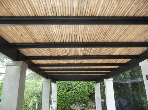 Retractable Pergola Roof DIY | Pergola Roofing Design Ideas: From the Natural to the Motorized Ombra Pergola, Pergola Screens, Bamboo Roof, White Pergola, Small Pergola, Retractable Pergola, Cheap Pergola, Pergola Design, Pergola Lighting