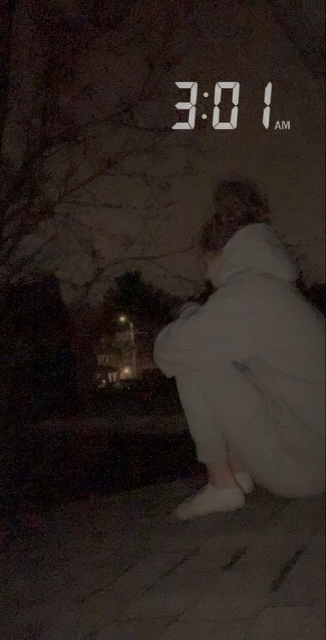 Sitting On Roof At Night, Sitting On Roof Aesthetic, Sitting On The Roof At Night Aesthetic, Sneak Out Aesthetic, Sneaking Out Aesthetic Night, Sneak Out, Harry Potter Social Media, Sneaking Out, Sneaking Out Aesthetic
