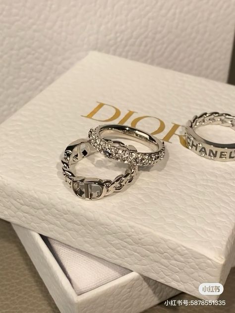 xiaohongshu dior chanel jewellery jewelry silver tone rings diamond fashion accessory accessories high end luxury Dior Rings Aesthetic, Silver Jewelry Luxury, Silver Chanel Jewelry, Expensive Silver Jewelry, High End Accessories, Luxury Jewelry Silver, Dior Jewelry Silver, Silver Designer Jewellery, Dior Ring Silver