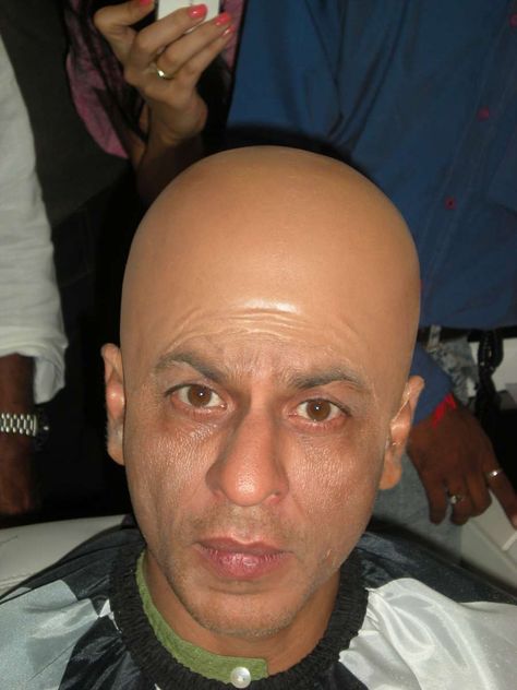 SRK in bald cap prepping for advert Ra One, Brown Eyes Aesthetic, Dish Tv, Bald Look, Bald Cap, G Hair, Om Shanti, Om Shanti Om, Impractical Jokers