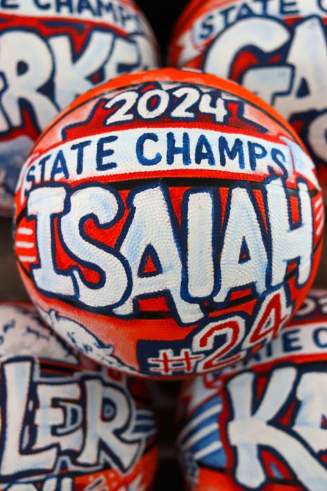 If you need an amazing gift for players or coaches, try making custom painted basketballs for the perfect personalized moment! Painted Basketball, Diy Basketball, Sharpie Paint Pens, Barn Living, Personalized Basketball, Basketball Gifts, Matte Paint, Custom Basketball, Mason Jar Lids