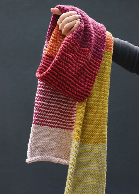 Stripe Scarf Knit, Knitting Stripes, Easy Scarf Knitting Patterns, Scarf Knitting Pattern, Knitting Patterns Free Scarf, Scarf Knitting, Scarf Knitting Patterns, Striped Scarves, Scarf Crochet Pattern