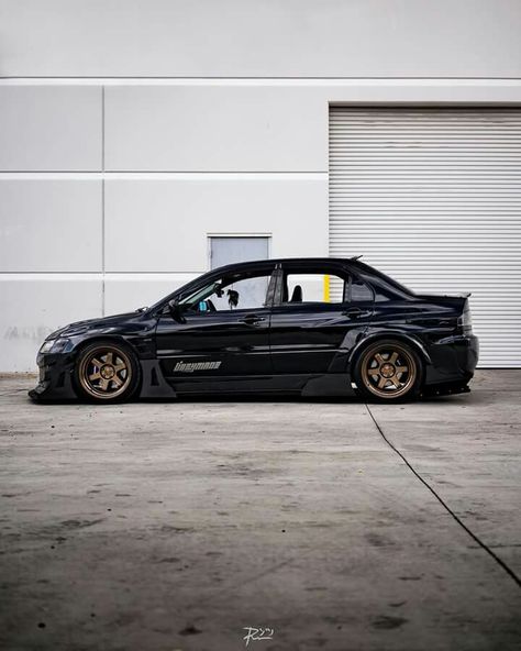 #Beautiful #stanced out #Mitsubishi #evo #9 #Mr Evo 8 Mitsubishi, Evo 9 Modified, Evo 9, Evo 8, Mitsubishi Cars, Mitsubishi Evolution, Japanese Sports Cars, Evo X, Best Jdm Cars