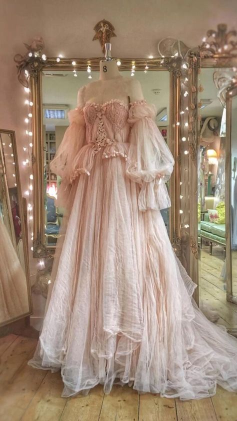 Popular Wedding Dress, Rainbow Wedding Dress, Gaun Abad Pertengahan, Wedding Dress Designers, Light Pink Wedding, Fairy Wedding Dress, Fairy Dresses, Pink Wedding Dress, Rainbow Wedding