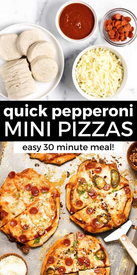 Personal Pizza Recipe, Vegan Camping Food, Mini Pizza Recipes, Individual Pizzas, Kids Pizza, Small Pizza, 30 Minute Meals Easy, Personal Pizza, Easy Homemade Pizza