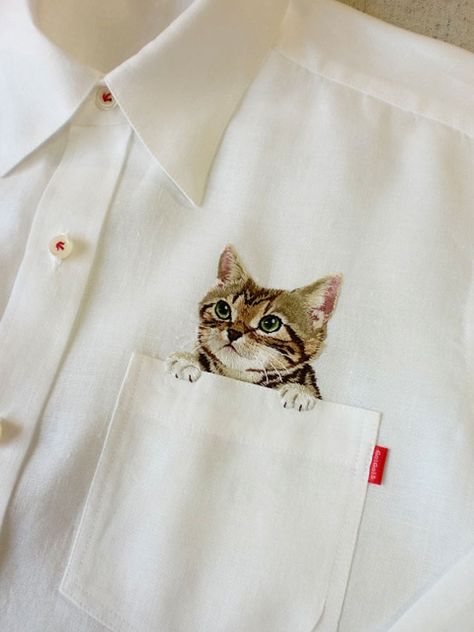 Embroidered Cat Shirts By Hiroko Kubota Go Viral And Sell Like Hot Cakes | Bored Panda Japanese Embroidery, Detail Couture, Pola Bordir, Pola Sulam, Cat Fashion, 자수 디자인, Embroidery Inspiration, Cat Shirts, Sashiko