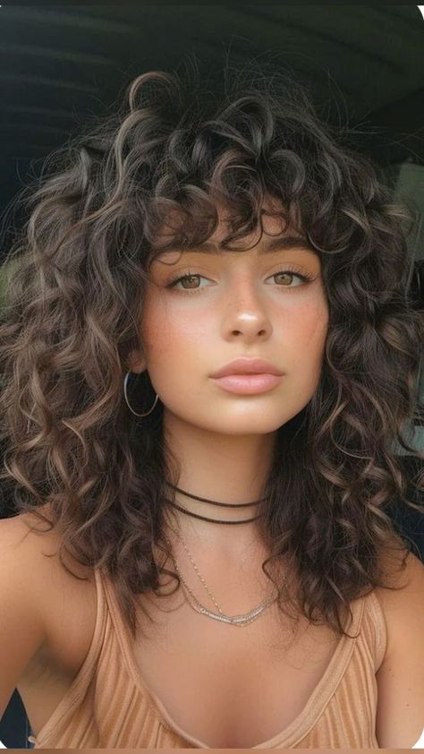 Shag Haircut With Bangs Medium, Asymmetrical Bob Curly Hair, Curlie Hairstyles, Round Face Curly Hair, Short Wavy Hairstyles, Glamorous Hairstyles, Natural Curly Hair Cuts, Natural Ombre, Wavy Hairstyle