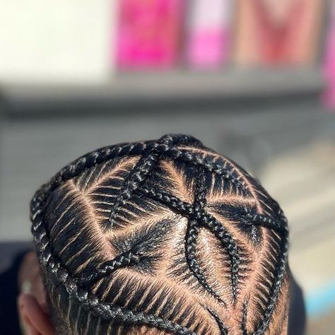 Men’s Big Single Braids, Hombre Knotless Braids, Mens Braids Hairstyles With Fade, Male Freestyle Braids, Men Braided Styles Black Man, Men Braid Design Ideas, Cornrows Ideas For Men, Dreaded Hairstyles For Men, Corn Row Men